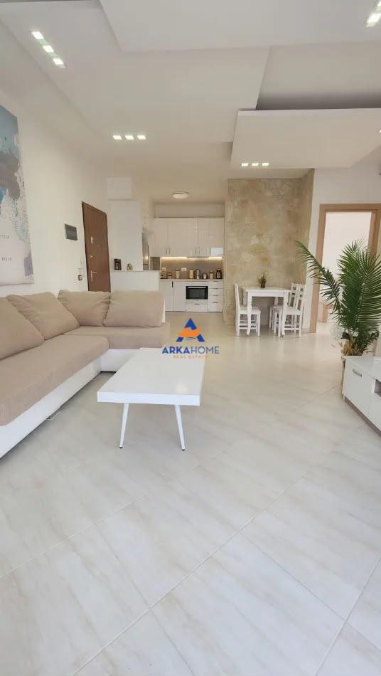 SHITET APARTAMENT 3+1 + BALLKON "LIQENI I THATË – FZ CONSTRUCTION " 280.000 EURO