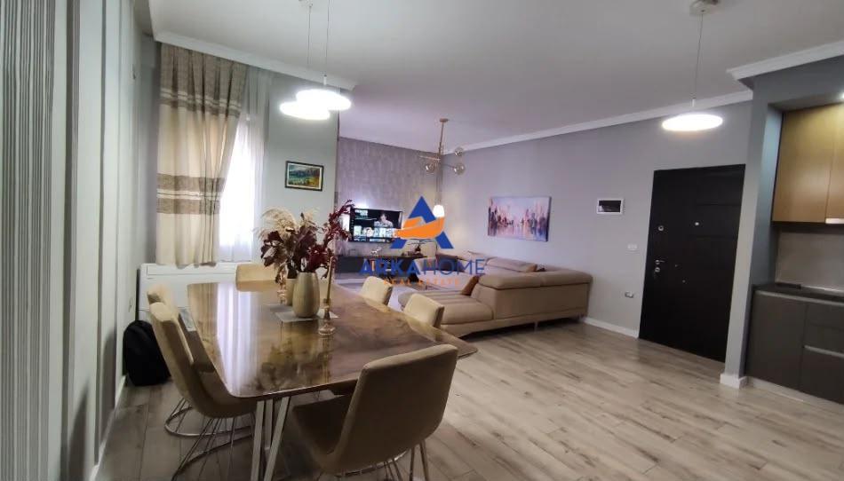 JEPET ME QERA APARTAMENT 2+1+BALLKON "KOPSHTI BOTANIK' 620 EURO