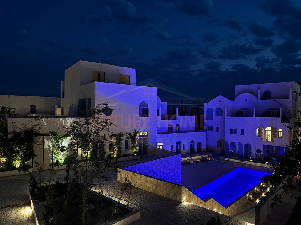 Shitet, Apartament 1+1+2 Poste Parkimi, Kompleksi Santorini, Drimadhë.