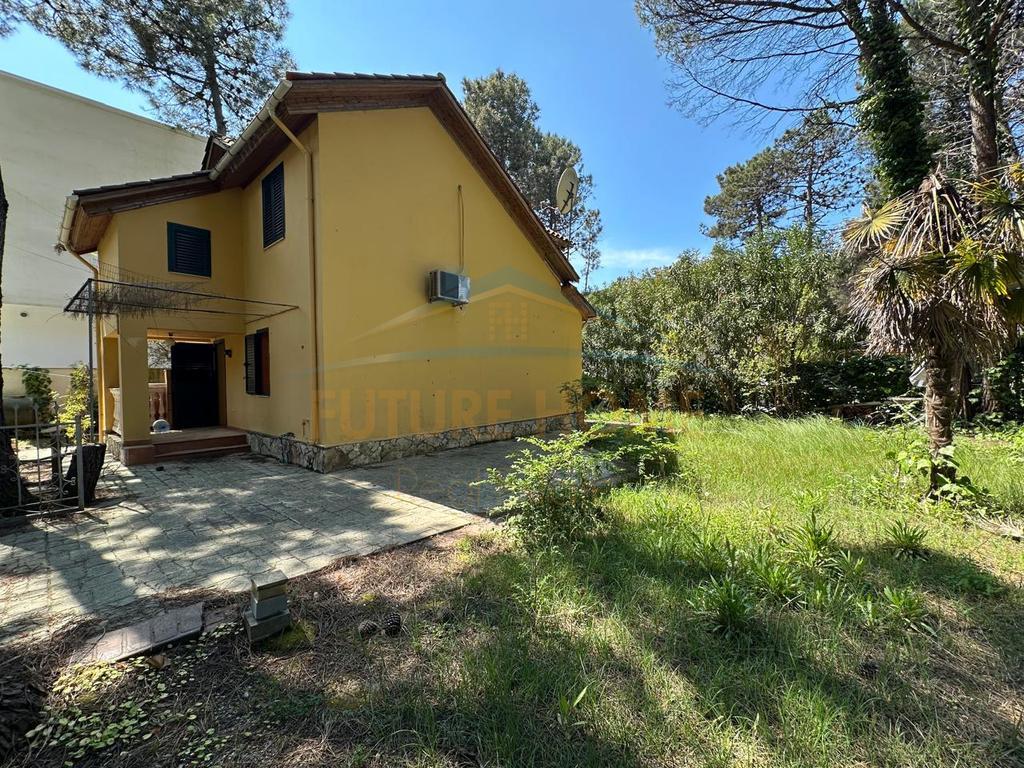Villa for sale, Near Dielli Complex, in Qerret