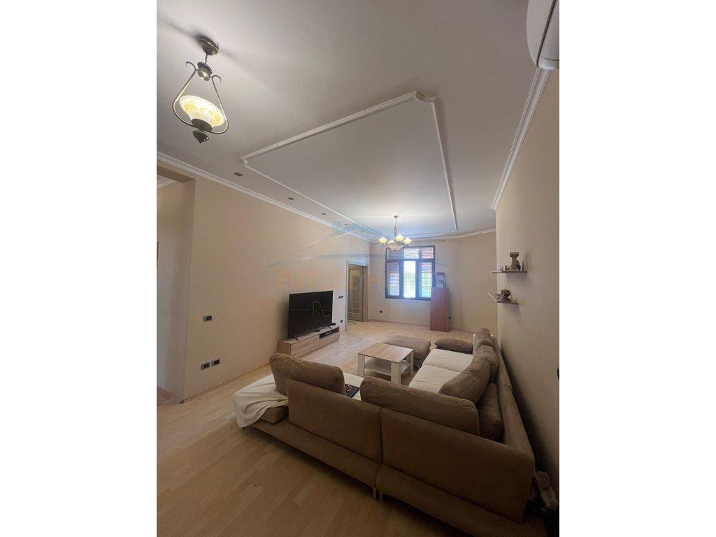 Rent, second floor of a 3-story villa, 3+1, Vollga, Durres