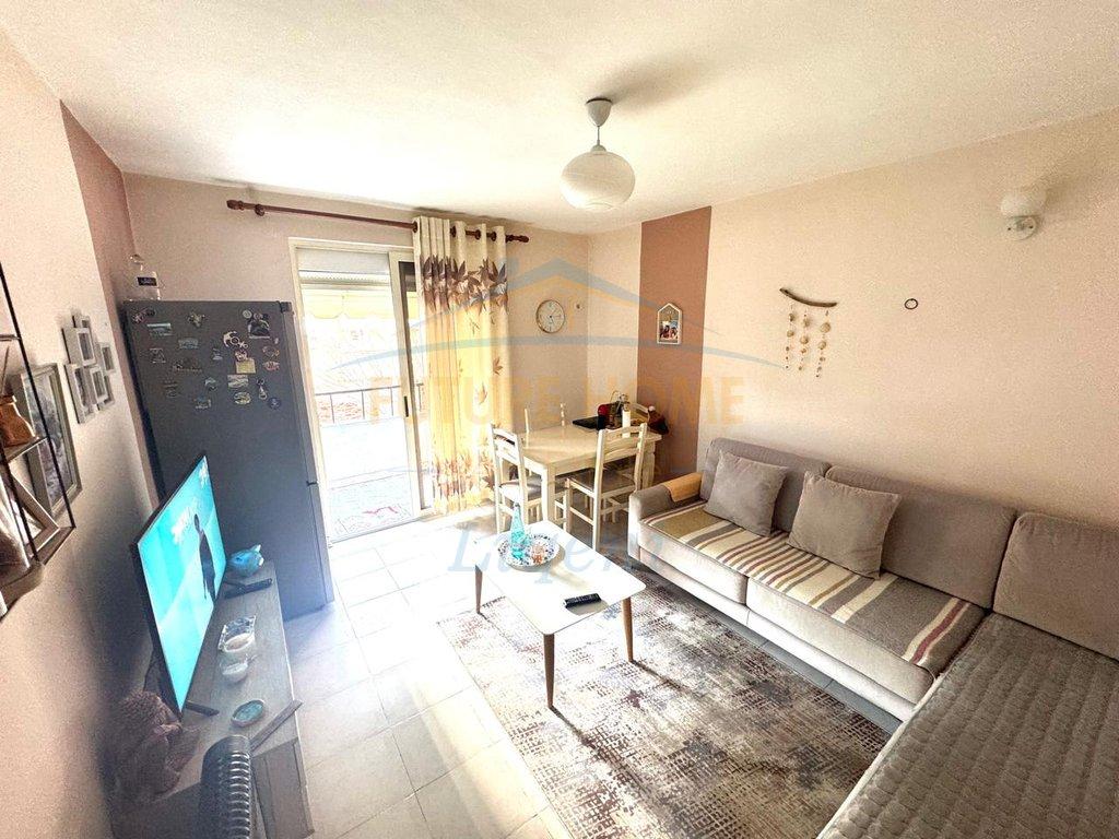 For sale, 2+1 Apartment, Bllok, Tirana