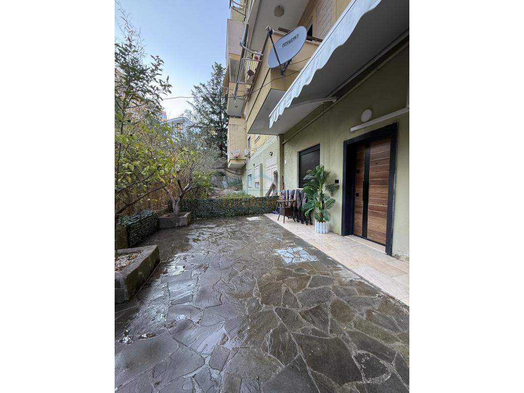 Qera, Apartament 1+1, Liqeni i Thate.