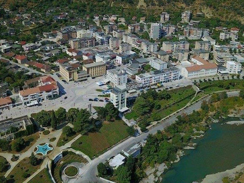 SHITET BAR/RESTORANT NE PERMET!
