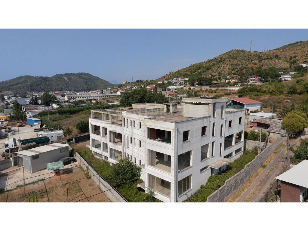 SHITET GODINE 3000m² NE PEZE!