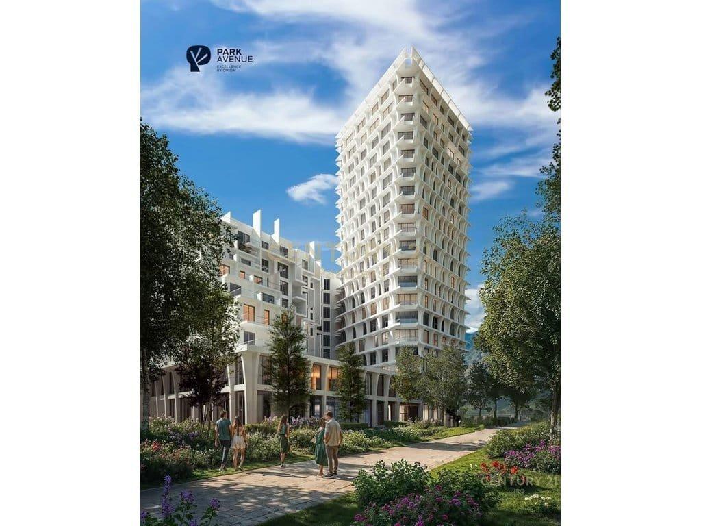 APARTAMENT ME QIRA 2+1+2 TUALETE + 2 POSTE PARKIMI TEK BULEVARDI I RI