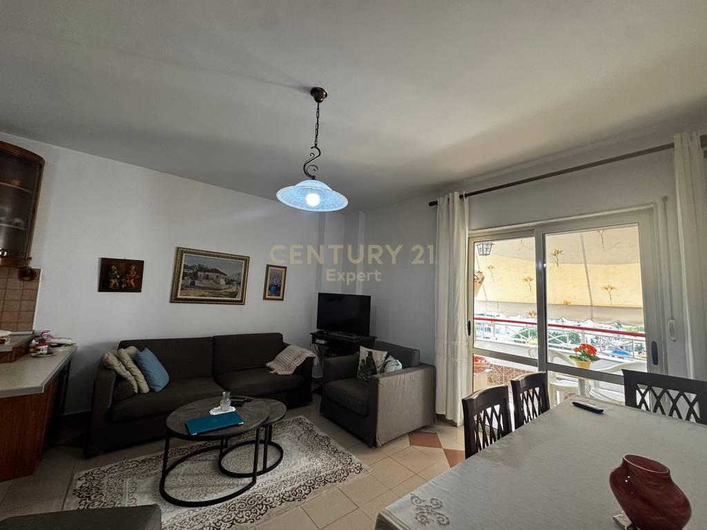 SHESIM APARTAMENT 2+1 TEK PAZARI I RI!