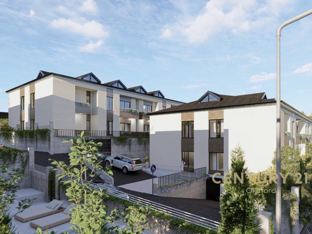 Vila luksoze me 2 kate për shitje në Liore Residence – Liqeni i Paskuqanit, Tiranë