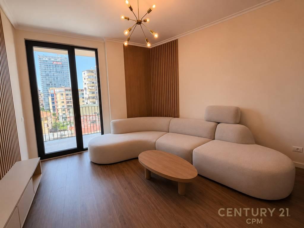 TEK ALTANA, APARTAMENT 2+1+2+POST PARKIMI PER QIRA!