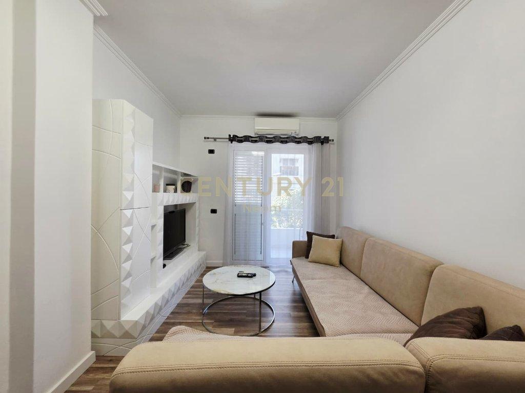 JEPET ME QERA APARTAMENT 1+1, PA MALORE TE LIQENI I THATË - 600 EURO
