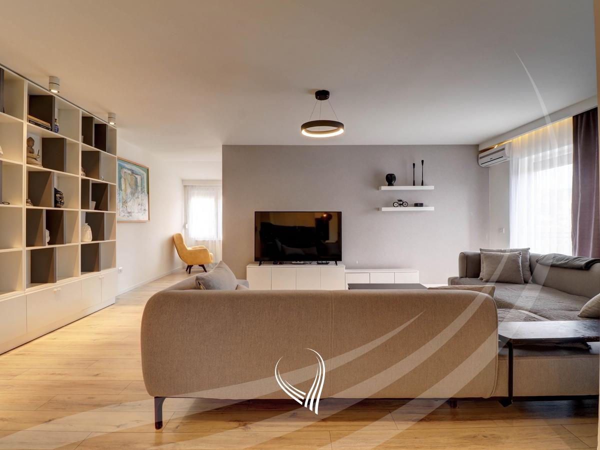 Shtepi 600m2 në shitje në lagjen Taslixhe