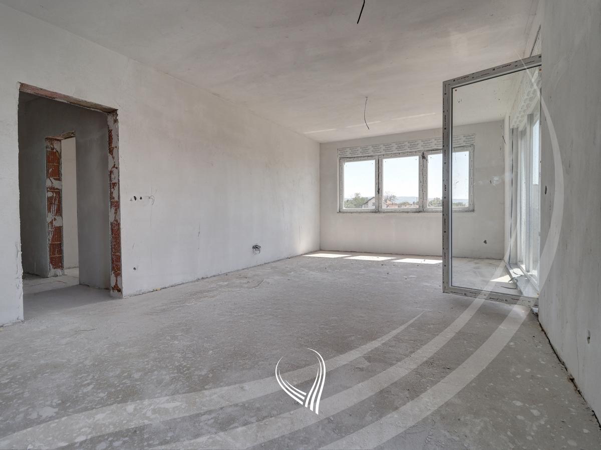 Banesë me 3 dhoma gjumi në shitje në lagjen Arbëria - Dragodan