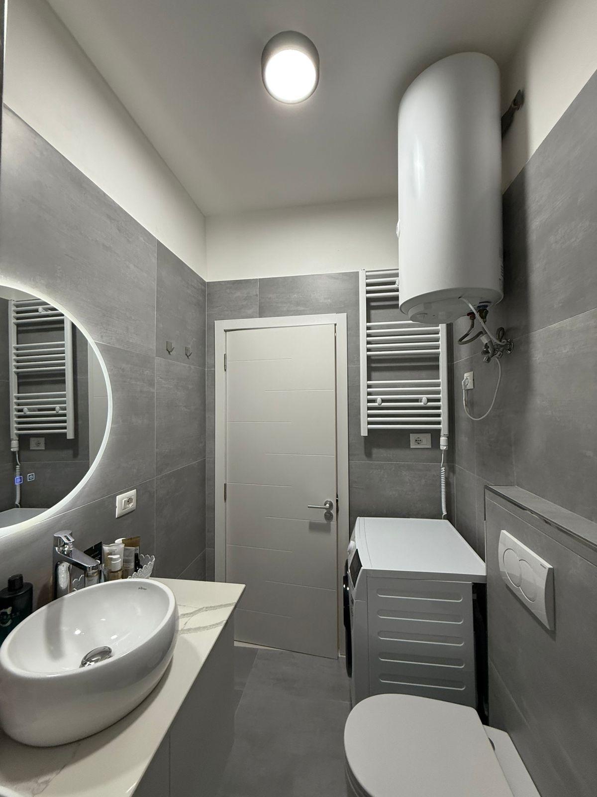 Apartament 1+1 për Shitje në Fresk, Tiranë | Ndërtesë e Re me Pamje Panoramike nga Natyra